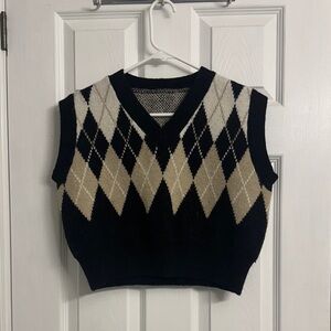 Grace & Chili Argyle Patterned Black and Tan Sweater Vest, Woman’s M